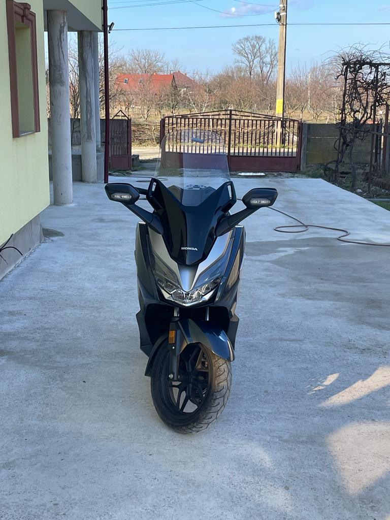 Honda Forza
