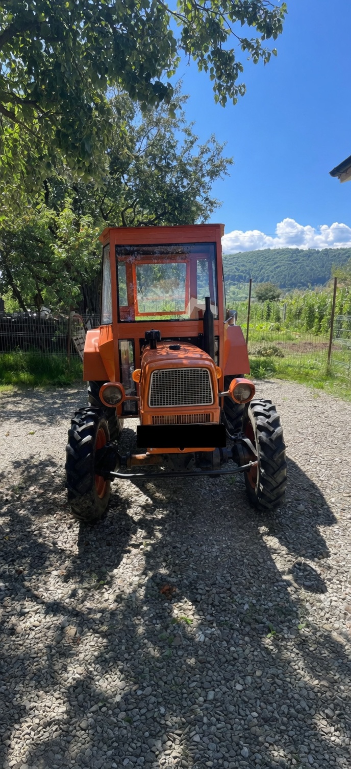 Tractor de vânzare